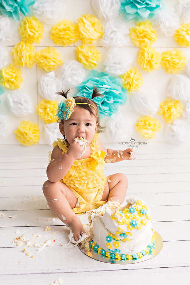 If you are in need of a cake smash photographer for your child I recommend contacting me to schedule your session at least 1-2 months in advance to allow enough time to plan everything as each cake smash is customized for every child & family I work with.